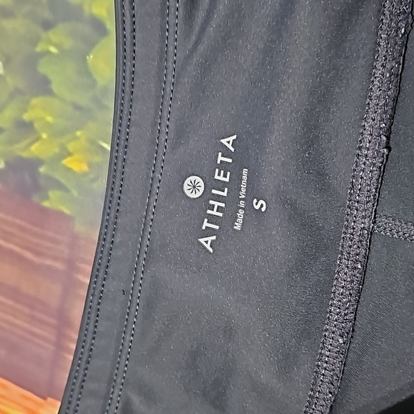 Athleta Capri Leggings Size Small - Picture 3 of 8